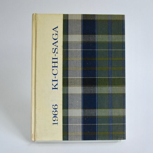 Vintage 1966 Ki-Chi-Saga Yearbook Lindstrom Center City Shafer Minnesota MN - Picture 1 of 5